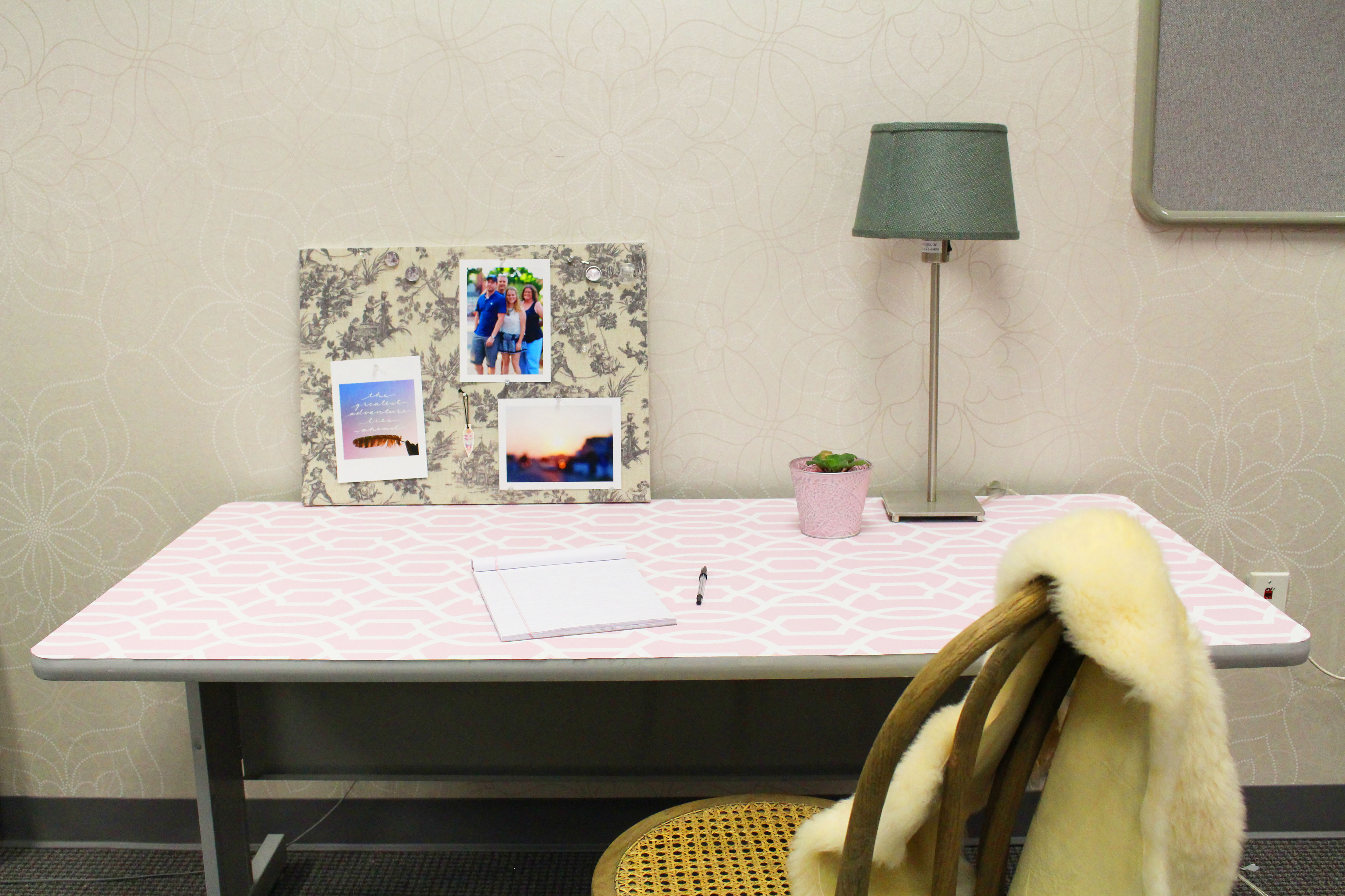 Pink Office Desk DIY