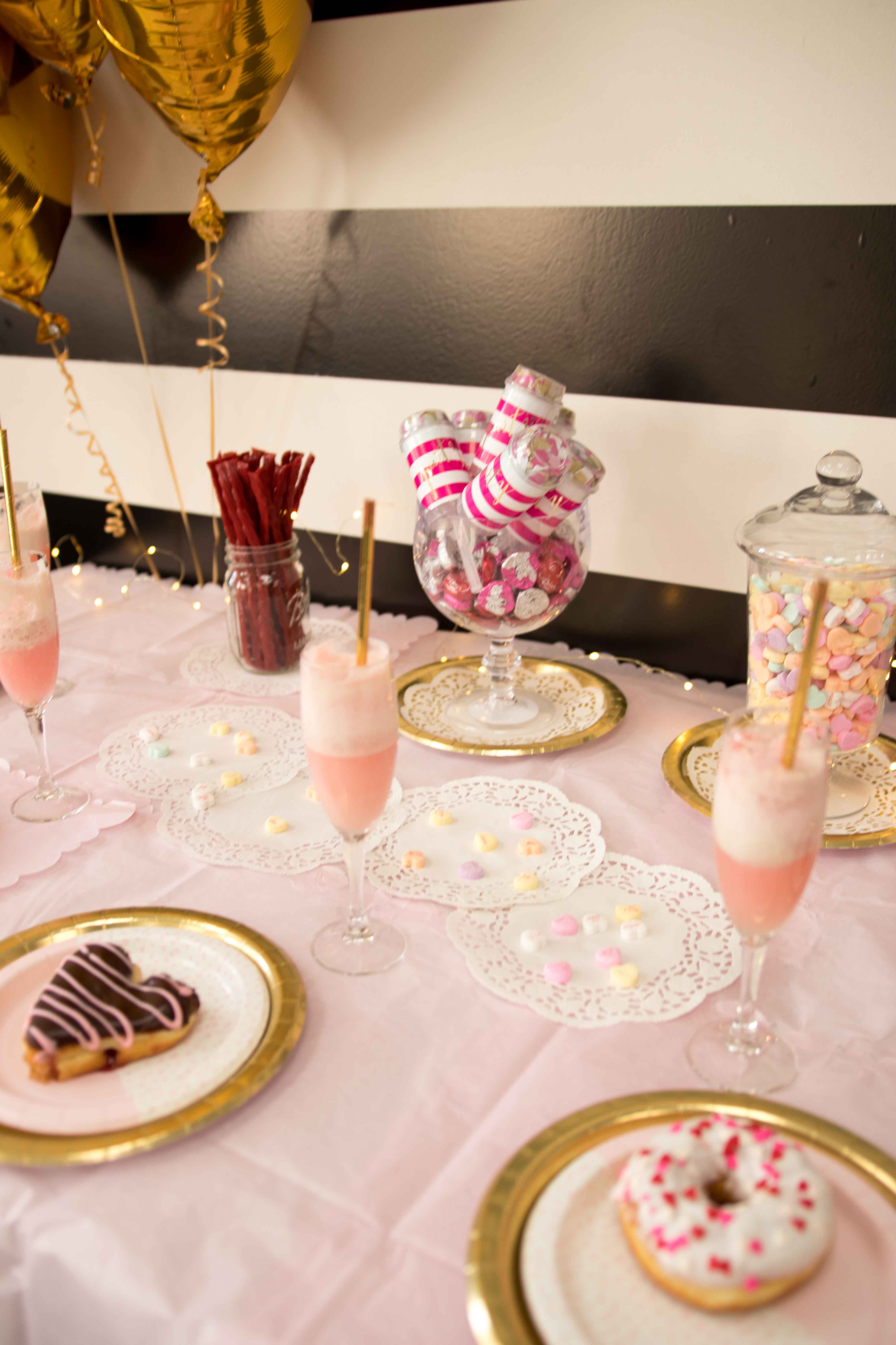 Galentine's Party Table